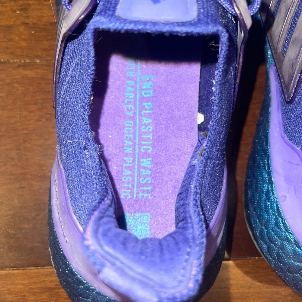 guc Adidas ultraboost Vibrant teal and Purple running Shoes 6